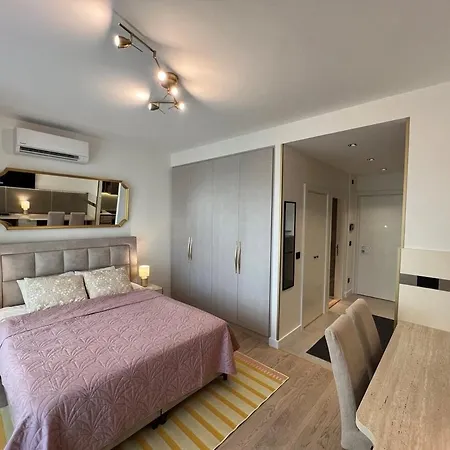 Waterfont, Symphony 1, 307 *