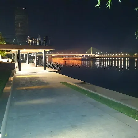 Waterfont, Symphony 1, 307 *